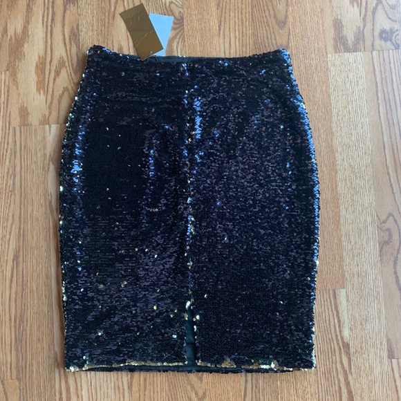 H&M Gold & Black Sequin Sequin Skirt - Picture 4 of 6